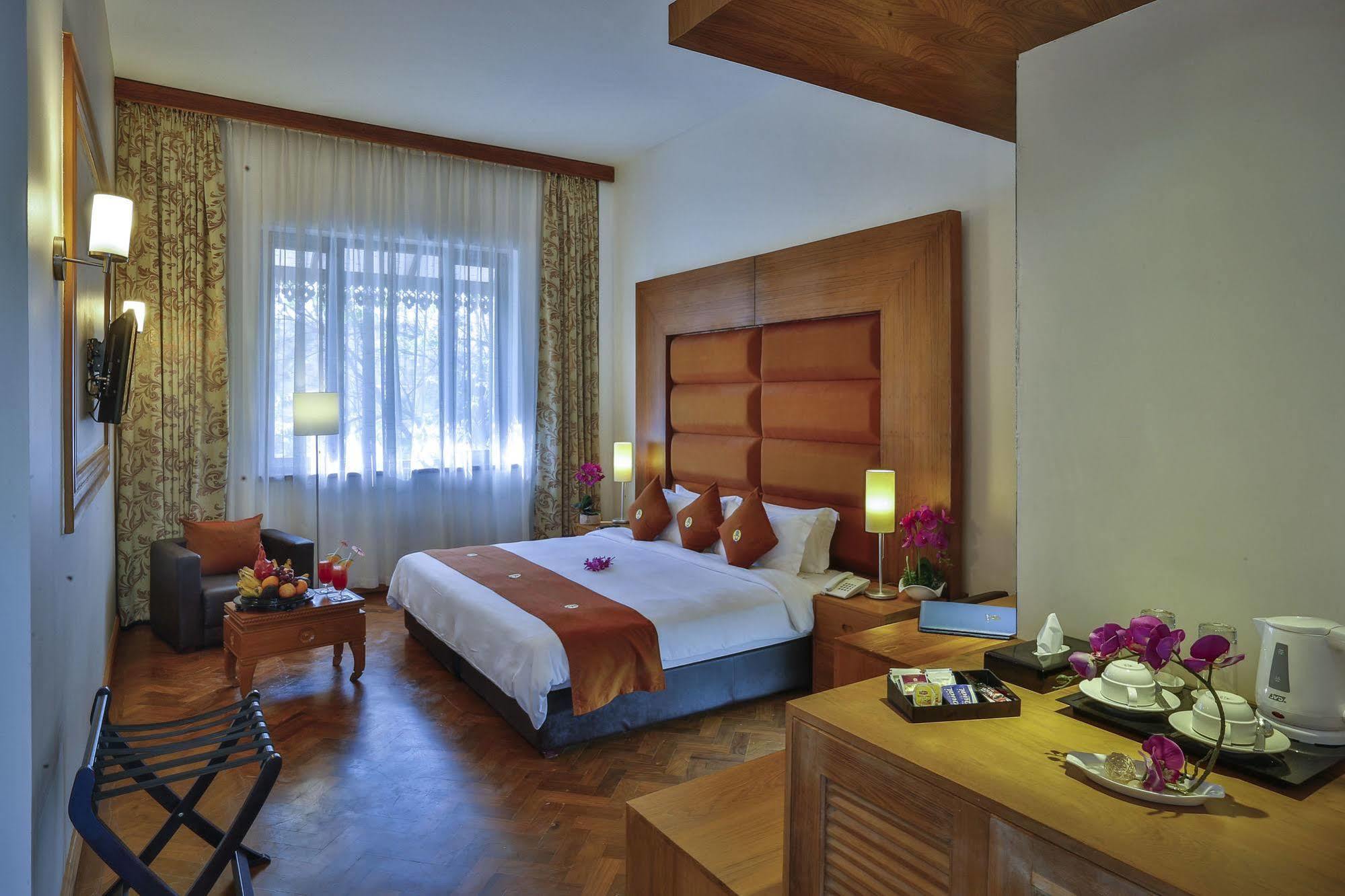 Hotel Amazing Mandalaj Kültér fotó